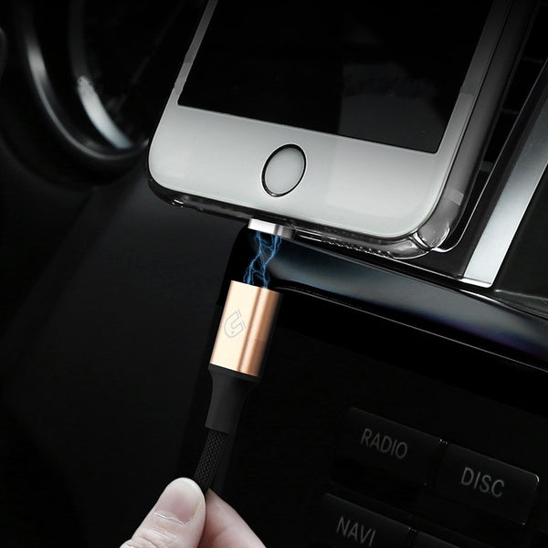 The Magnetic USB Cable To Seamlessly Charge and Sync Your iPhone/iPad