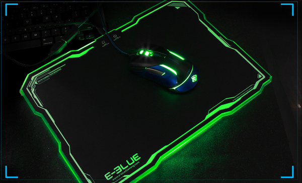 The Most Amazing Professional Colorful Flashing Mouse Pad